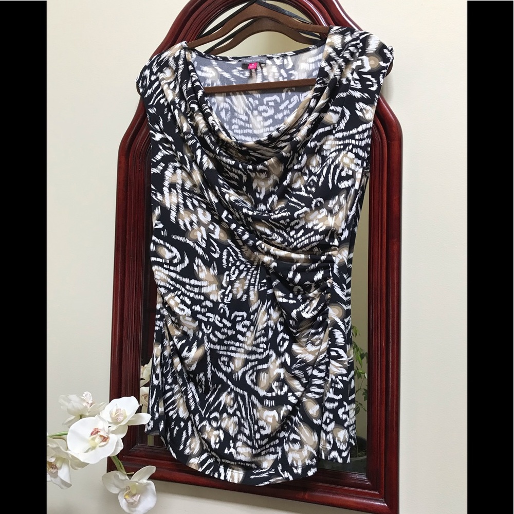 Vince Camuto Animal print Top Medium
